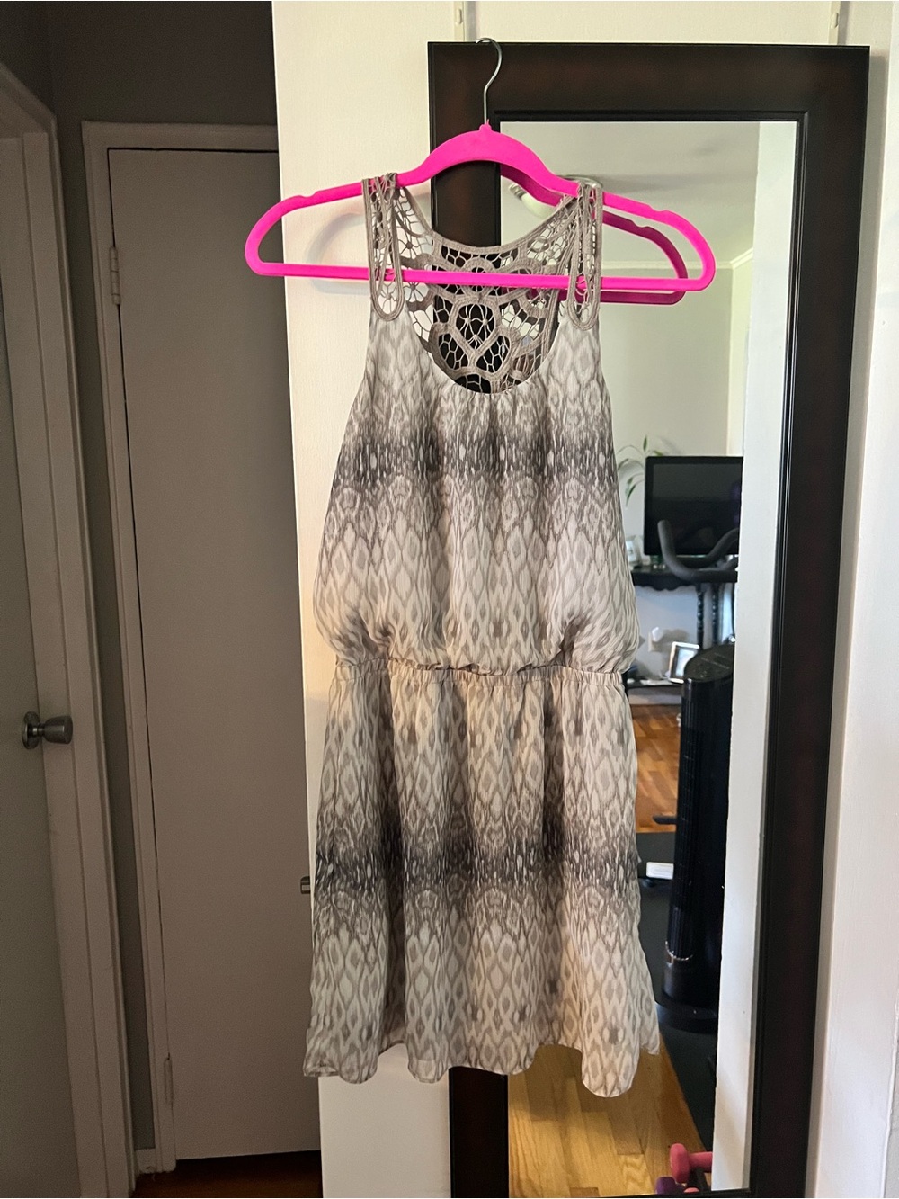 Express Sleeveless Gray Ombre Print Dress with Crochet Back - size small